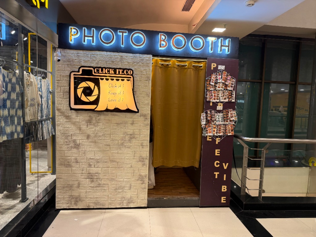 Clickiit.co Photo Booth Kiosk at Eternity Mall